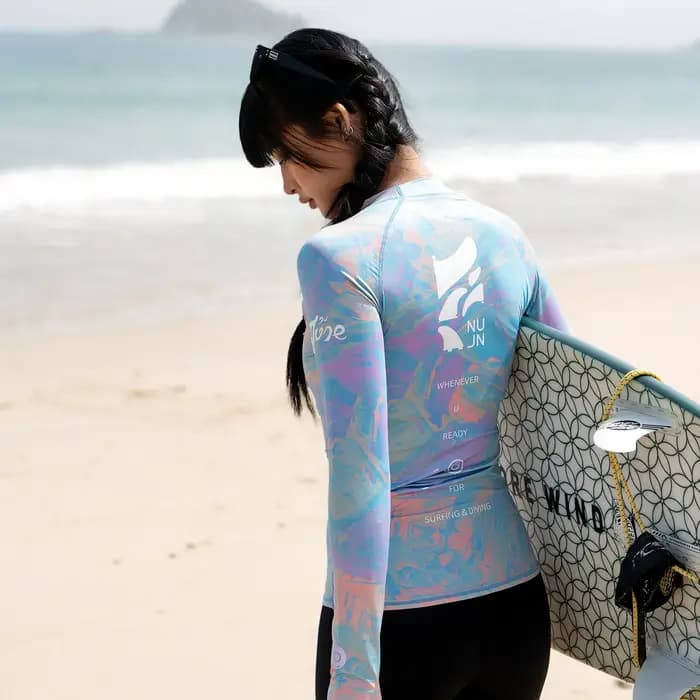 Nu-juin chemises de surf à manches longues femmes UPF50 + maillot de bain anti-éruption respirant coupe ajustée séchage
