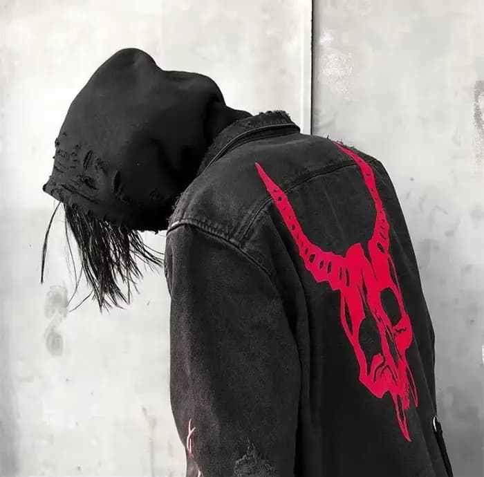 Harajuku gothique démon chasseur crâne noir Denim veste hommes Rock Punk métal lourd sweat Sudadera bretelles trou Streetwear