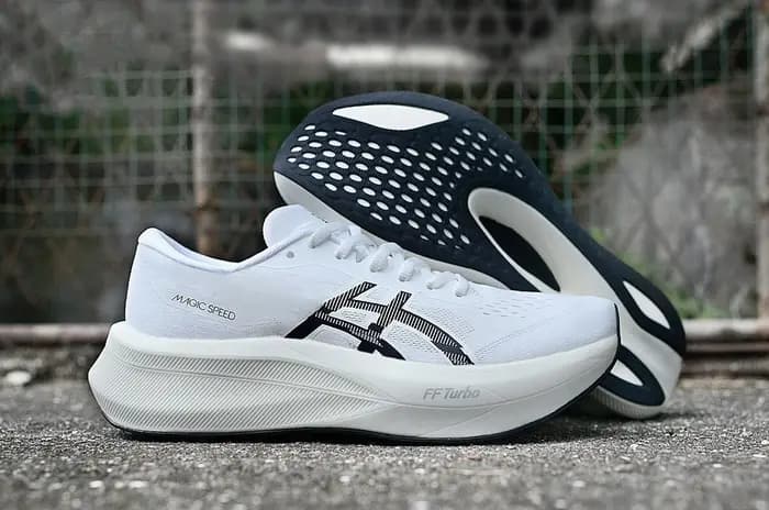 Chaussures de course unisexes pour hommes et femmes, résistantes aux chocs, respirantes, ultralégère