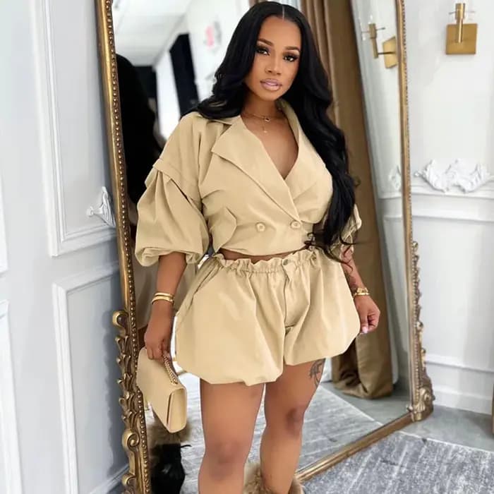 Ensemble 2 pièces Doyerl Streetwear pour femme : Veste croisée à col cranté et short assorti pour soirée club
