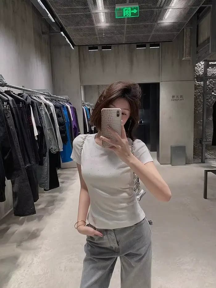 T-shirt à manches courtes pour femmes
