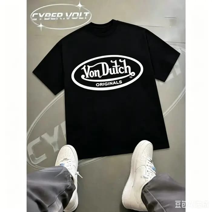 【Nouveauté】T-shirt graphique surdimensionné avec logo ovale Von Dutch Originals | T-shirt à manche