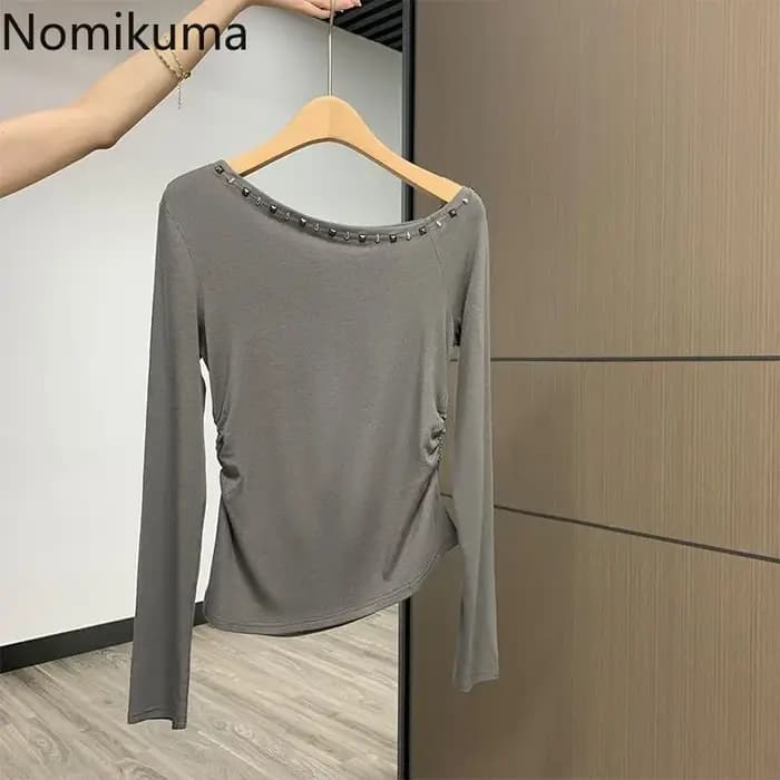 T-shirt noir pour femmes