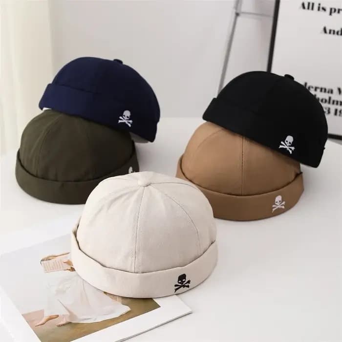 Casquettes Docker brodées motif crâne