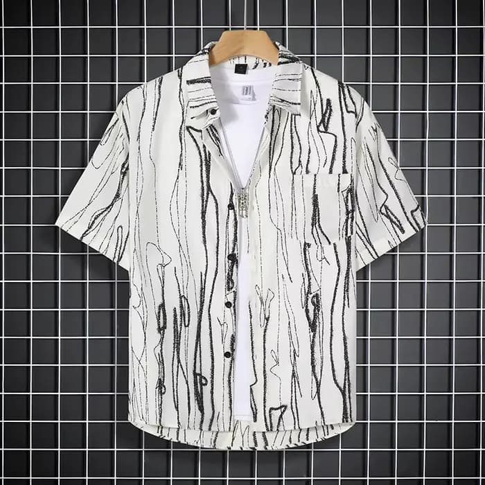Battre la chaleur à la mode avec notre chemise noire à motifs pour hommes, chemise à manches courtes