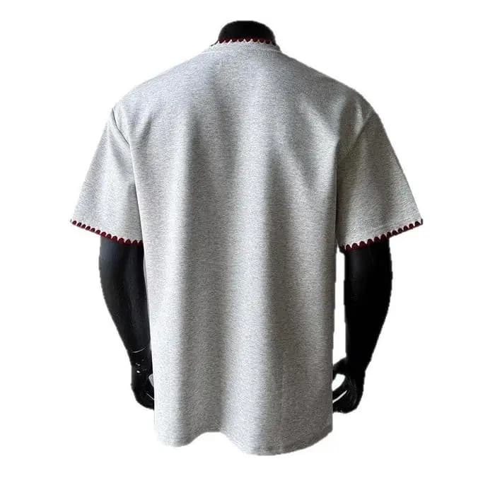 T-shirt à manches courtes pour homme avec empiècements aux épaules et petit encolure
