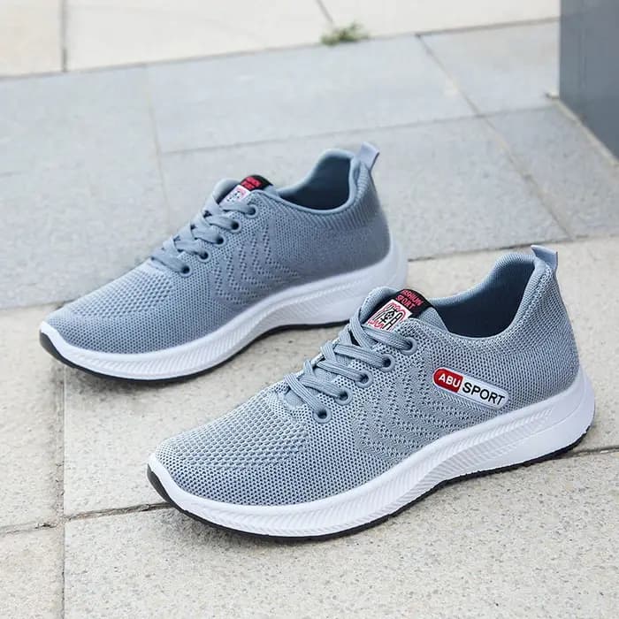 Sneakers sportives essentielles pour hommes