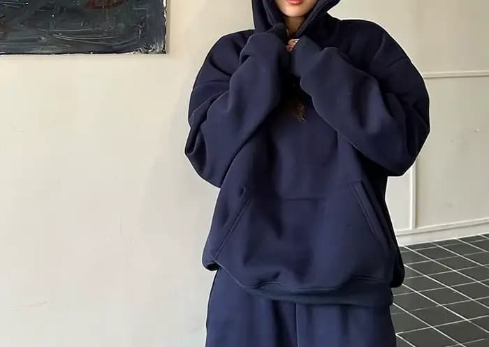 Sweat-shirt à capuche rétro de couleur unie pour femmes