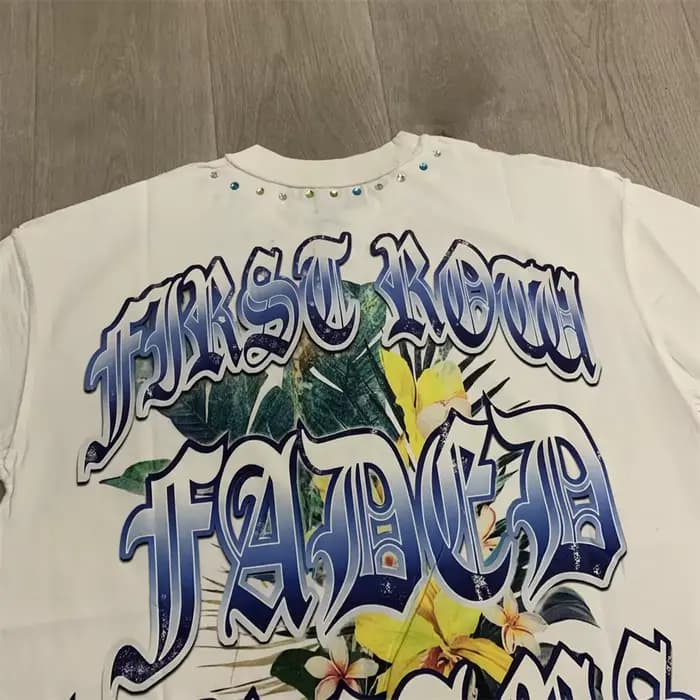 T-shirt Unisexe Lettres Colorées en Strass PREMIÈRE RANGÉE