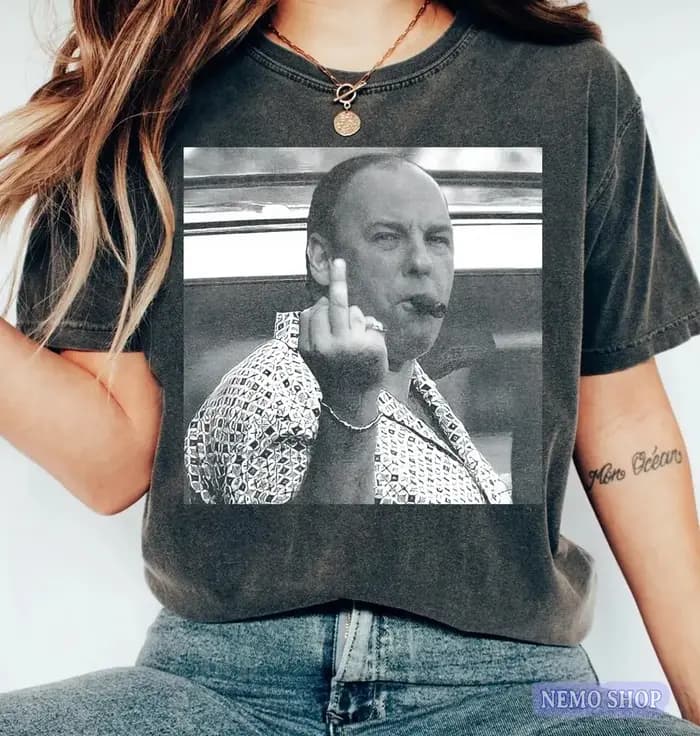 T-shirt graphique rétro des années 90 de Tony Soprano fumant un cigare