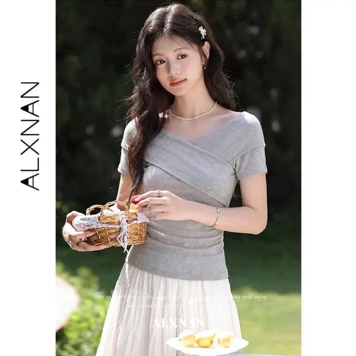 ALXNAN T-shirts noirs 2026 – Nouveauté été – T-shirt en maille à col en V croisé et manches courtes pour femme – Élégant