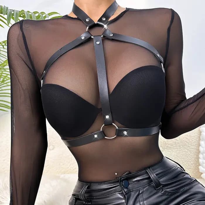 Harnais de poitrine punk en cuir PU pour femme