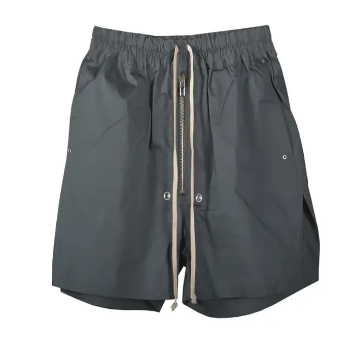 Short de rue foncé pour hommes