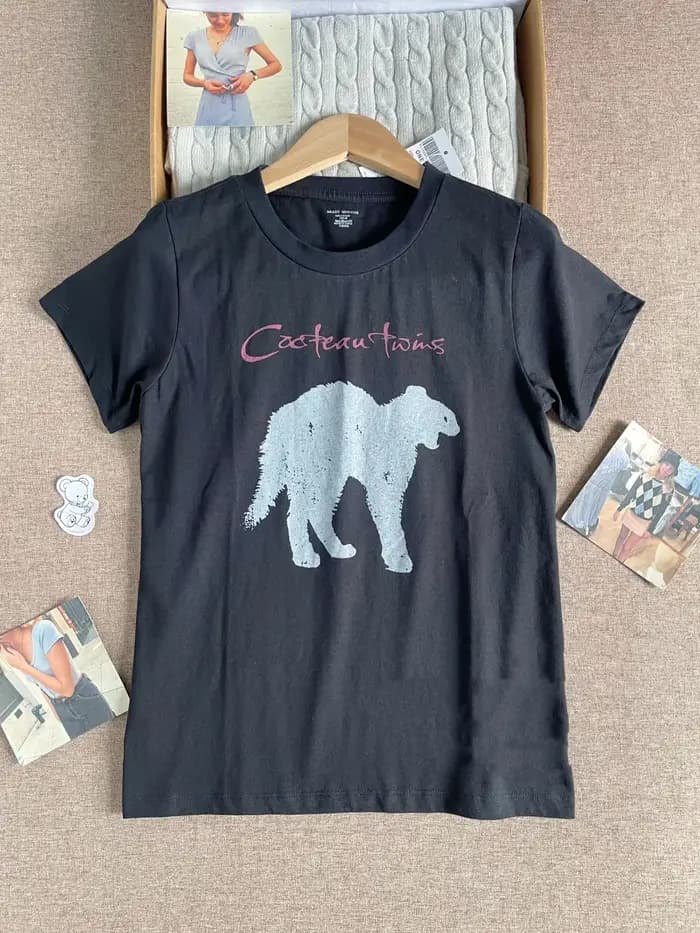 T-shirts graphiques pour femmes