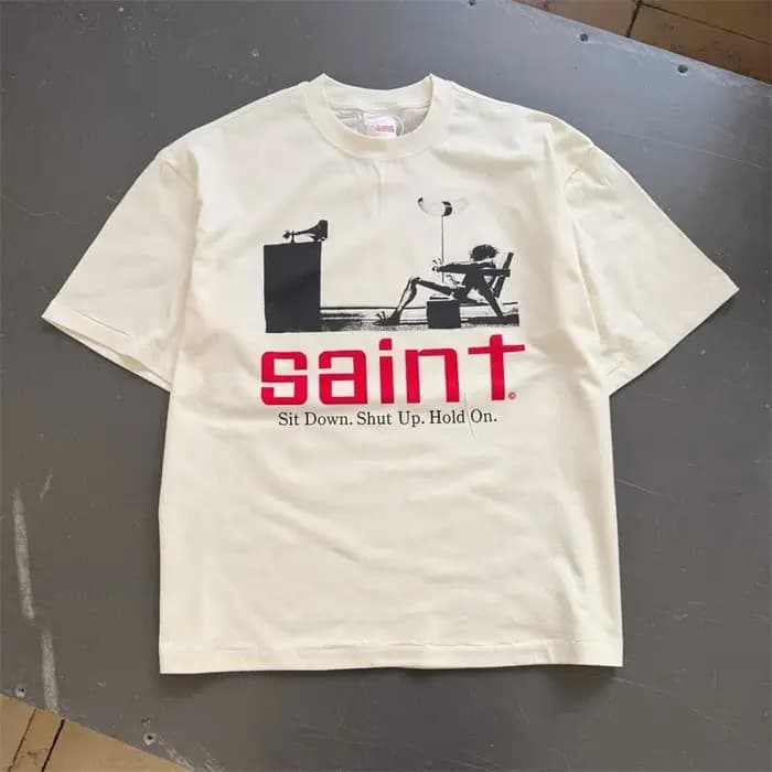 S'asseoir. Taisez-vous. Attendez. T-shirt Saint Vintage style streetwear coupe ample pour hommes et