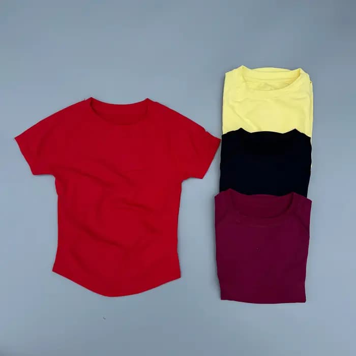 Haut de sport pour femme à manches courtes