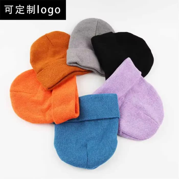 Bonnet brodé personnalisé