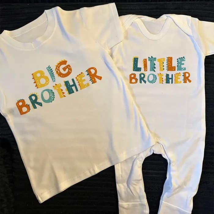 T-shirt assressentipour grands frères et petits