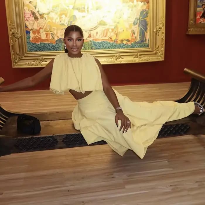 Ensemble deux pièces jaune pour femme