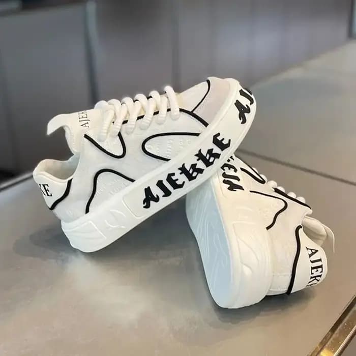 Chaussures pour hommes à la mode à semelles épaisses respirant