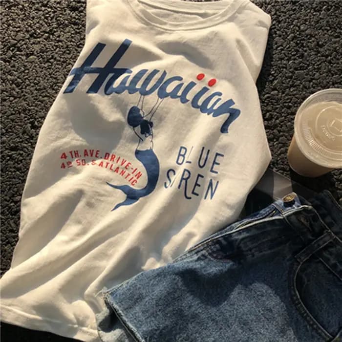 T-shirt graphique hawaïen pour femmes