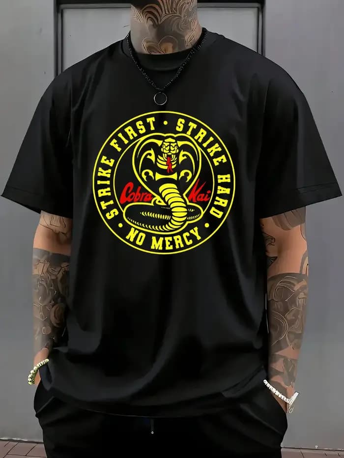 T-shirt graphique pour hommes Strike First No Mercy, décontracté, à manches courtes, design Cobra Ka