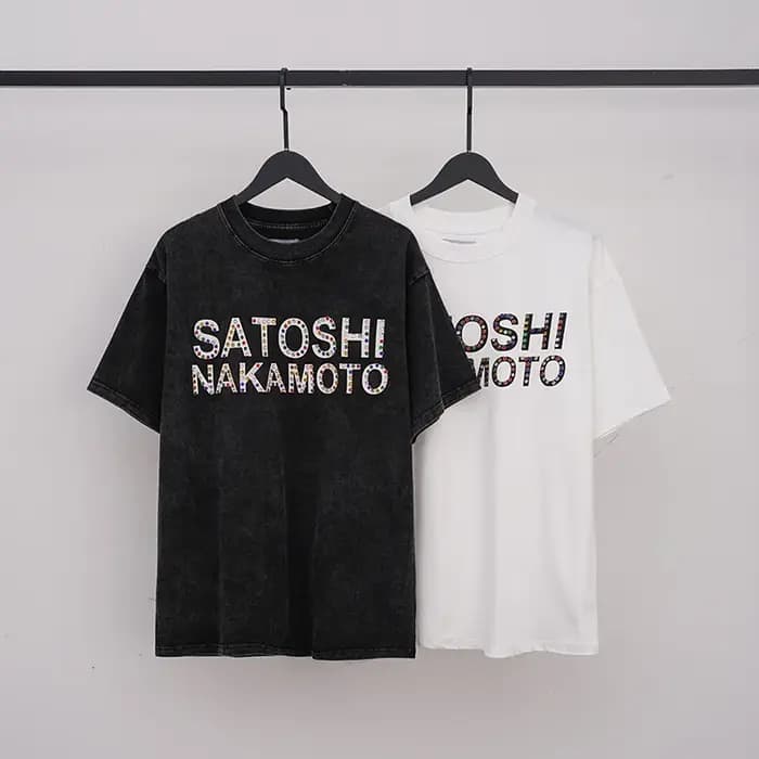 T-shirt noir et blanc avec logo Satoshi Nakamoto pour hommes et femmes