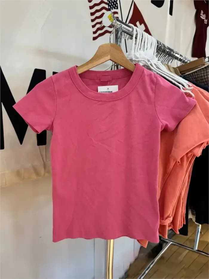 T-shirt col rond rouge rose doux pour femme