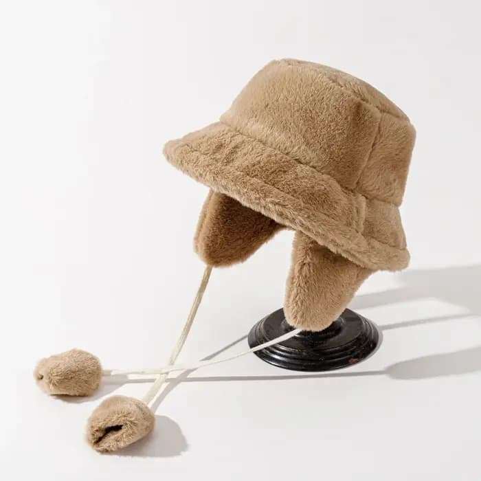 Casquette en fourrure d'agneau