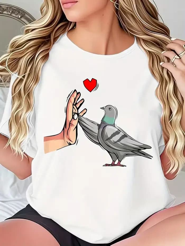 T-shirt unisexe décontracté en coton à col rond et manches courtes avec imprimé colibris aquarelle et accents floraux pour les amateurs d'oiseaux