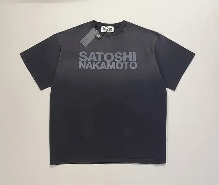 T-shirt Oversize Noir Délavé Vintage avec Logo Imprimé Lettres Classiques Satoshi Nakamoto – Collect