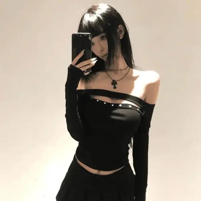 Seeslim Rivet évider T-shirt femme à manches longues noir années 2000 vêtements Y2k mince haut d'automne épaules