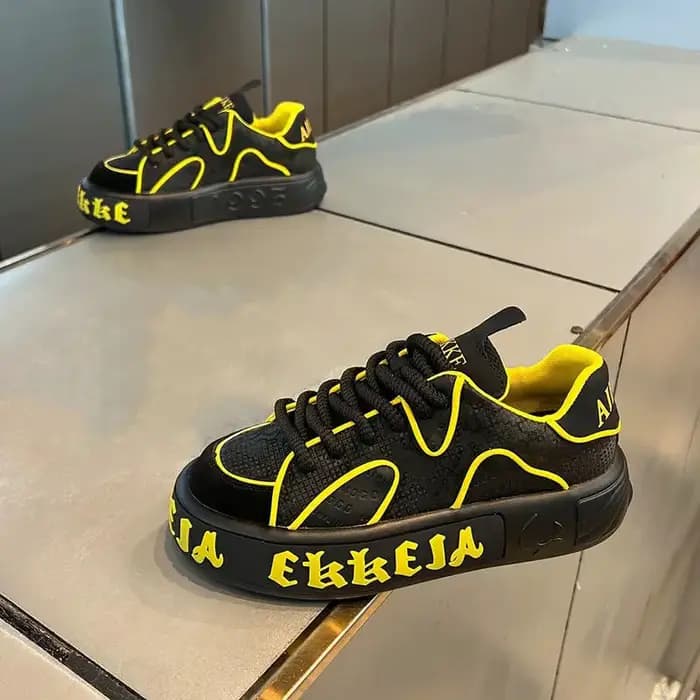 Chaussures pour hommes à la mode à semelles épaisses respirant