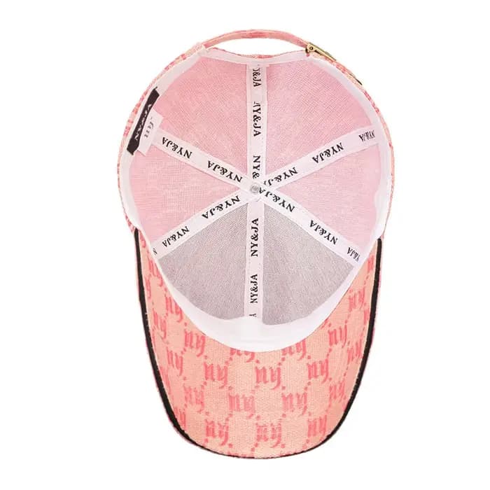 Casquette de baseball blanche élégante et tendance : un mélange de style et de polyvalence