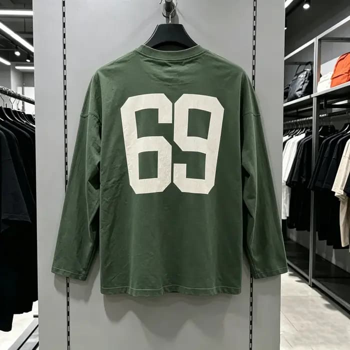 T-shirt Vert Unisexe à Manches Longues avec Impression Grand Chiffre 69