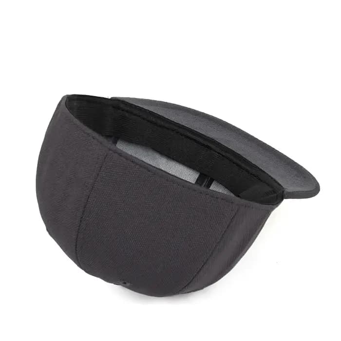 Casquette plate ajustée à dos fermé (non réglable)