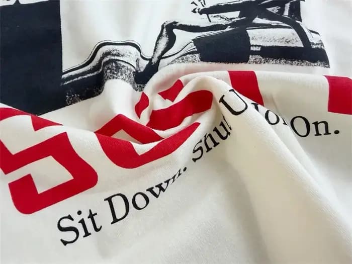 S'asseoir. Taisez-vous. Attendez. T-shirt Saint Vintage style streetwear coupe ample pour hommes et femmes