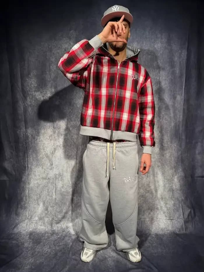 Sweat à capuche moderne à fermeture éclair double face avec motif damier vintage pour garde-robe de mode saisonnier d'automne et d'hiver