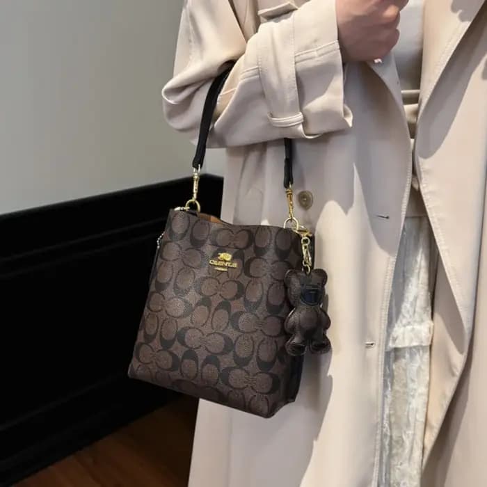 Style à la mode, sac à main élégant et luxueux en forme de seau