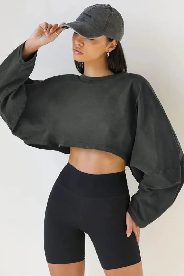 Crop neck hoodie short sports base shirt T-shirt knit