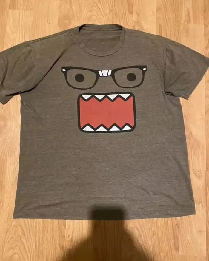 T-Shirt en coton avec dessin animé Domo Kun portant des lunettes, pour hommes et femmes, Streetwear