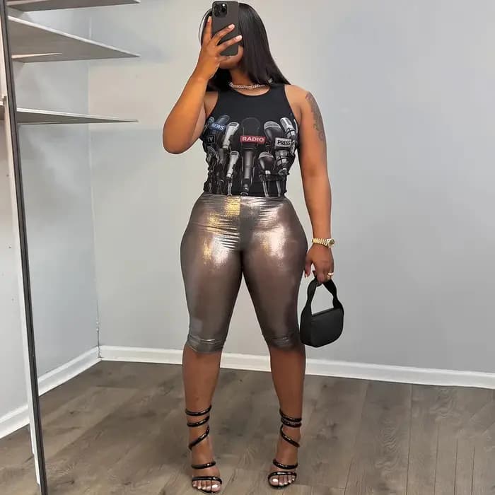 FAGADOER Ensemble 2 pièces tendance avec imprimé lettres pour femme : Crop top sans manches + Short
