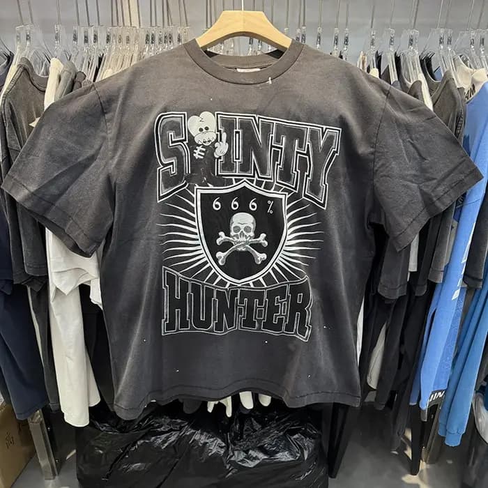 T-shirt oversize noir délavé SAINT à col rond, motif 666 Têtes de Mort, imprimé lettres tendance, manches courtes, style streetwear vintage pour homme, été