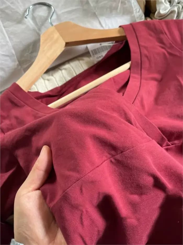 Rouge Sexy col en v mince T-shirts femmes automne nouveau Streetwear décontracté coton à manches longues