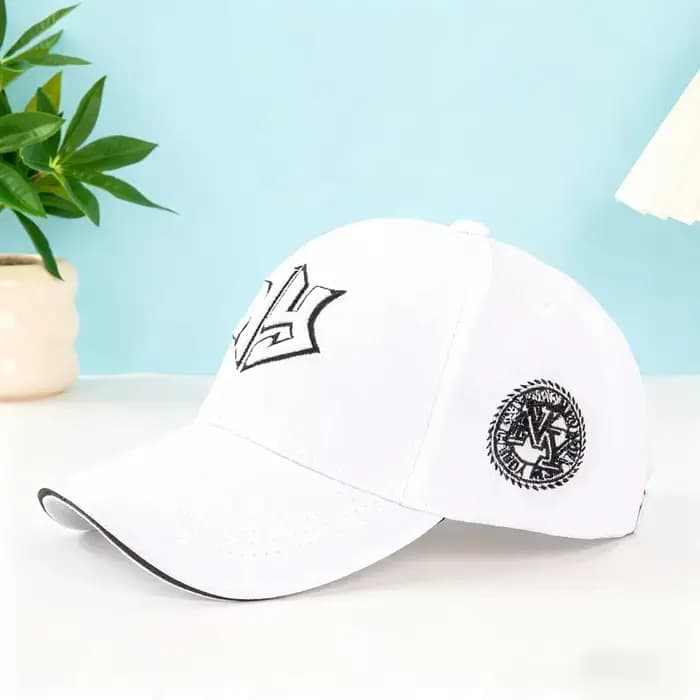 Casquette de baseball classique New York blanche