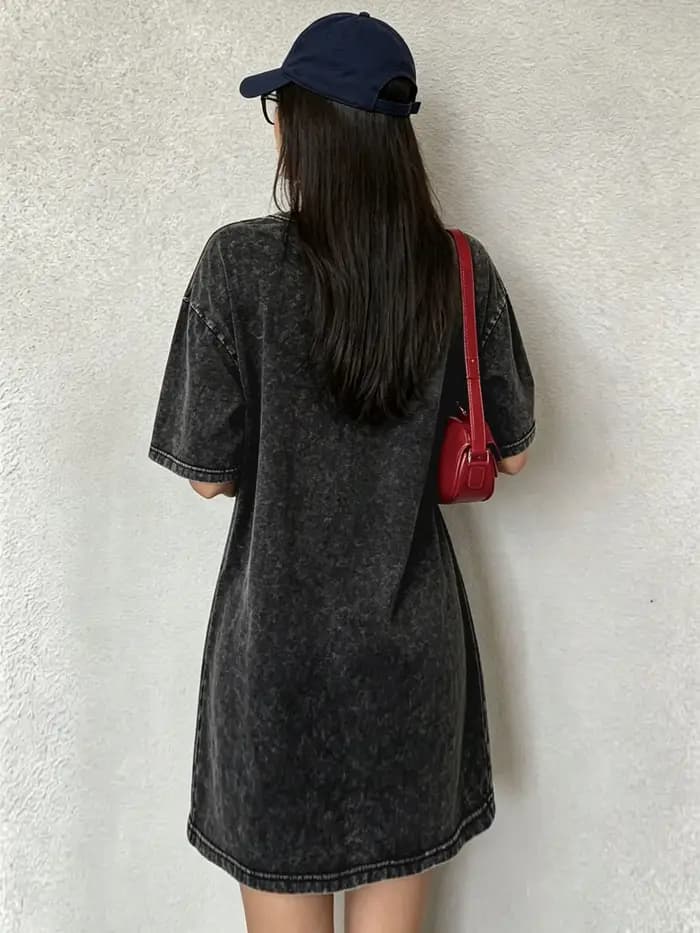Robe T-shirt vintage délavée et usée pour femme