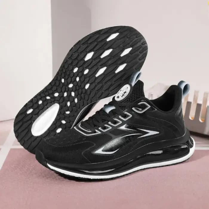 Une paire de baskets à coussin d'air pour adolescents avec semelle amortissante