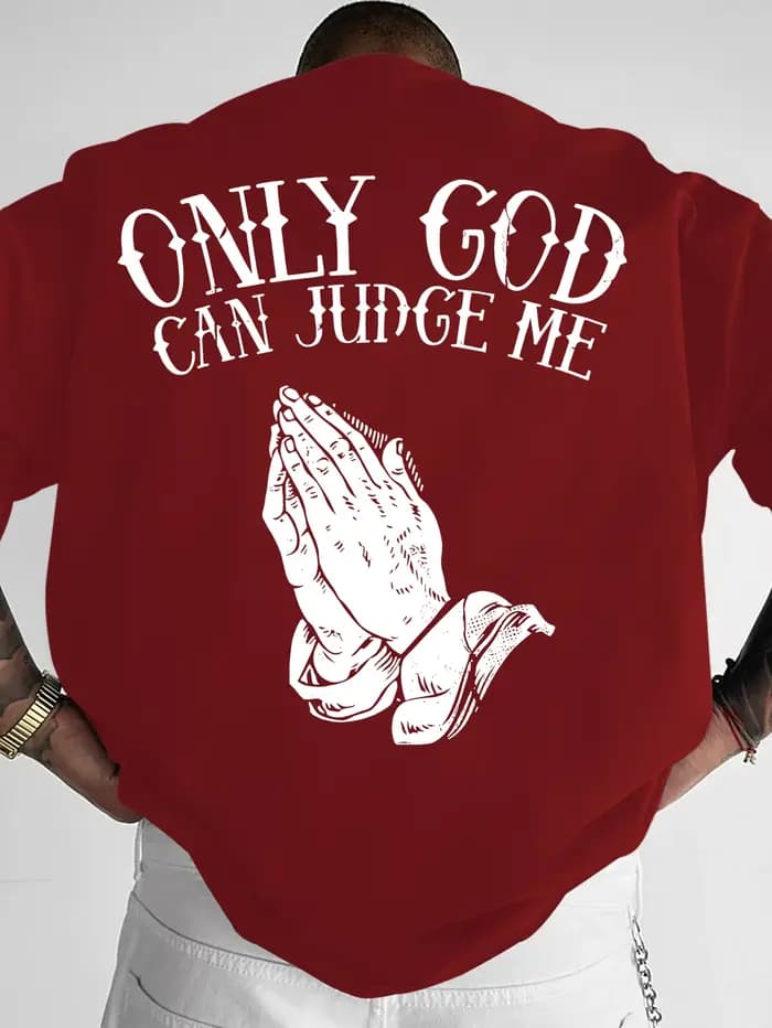 T-shirt vintage avec motif mains en prière « Seul Dieu peut m'juger»