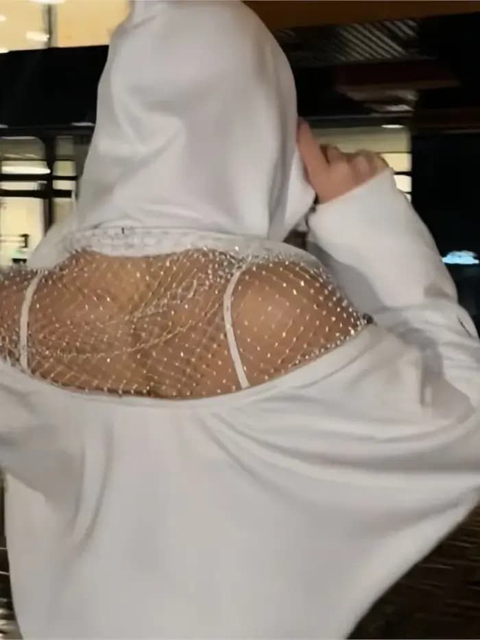 Sweat à capuche ajouré dos nu pour femmes