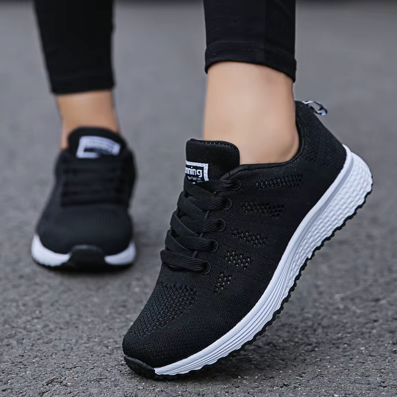 Baskets plates en maille pour femmes, chaussures vulcanisées, blanches, décontractées, respirantes, 